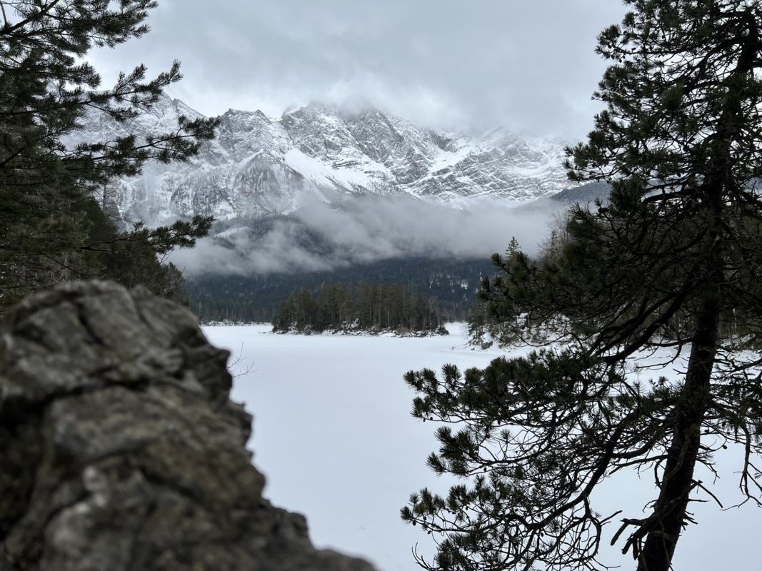 Eibsee and Zugspitze at winter